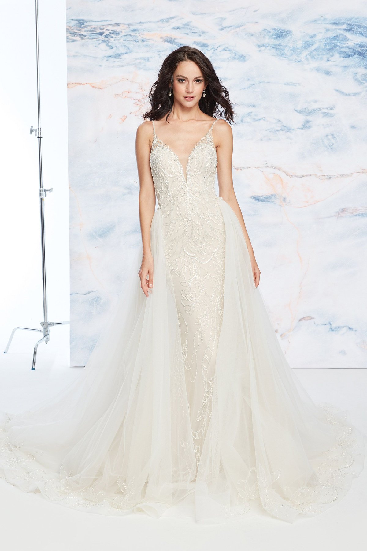 JACKSON TRAIN: Delicately Beaded Detachable Train | Justin