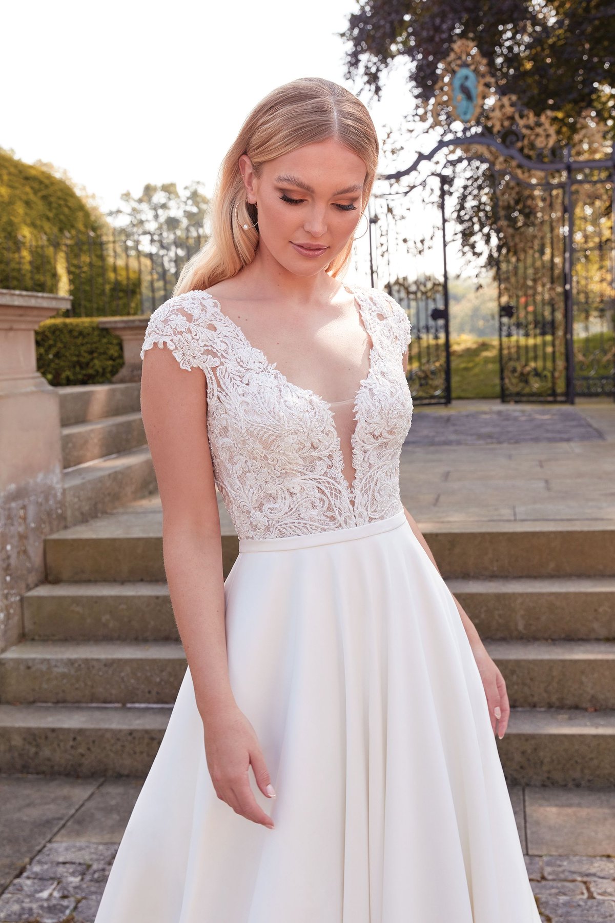 44328_FC_Sincerity-Bridal.jpg
