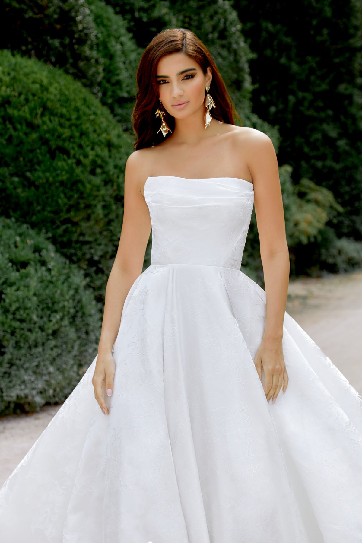 44513_X_Sincerity-Bridal_1.jpg