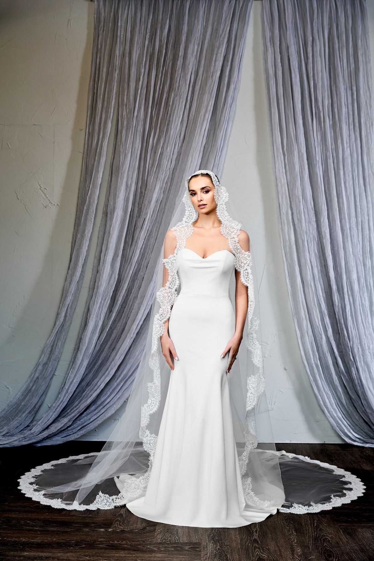 TG1133L130: Cathedral Length Mantilla Veil with Chantilly Lace