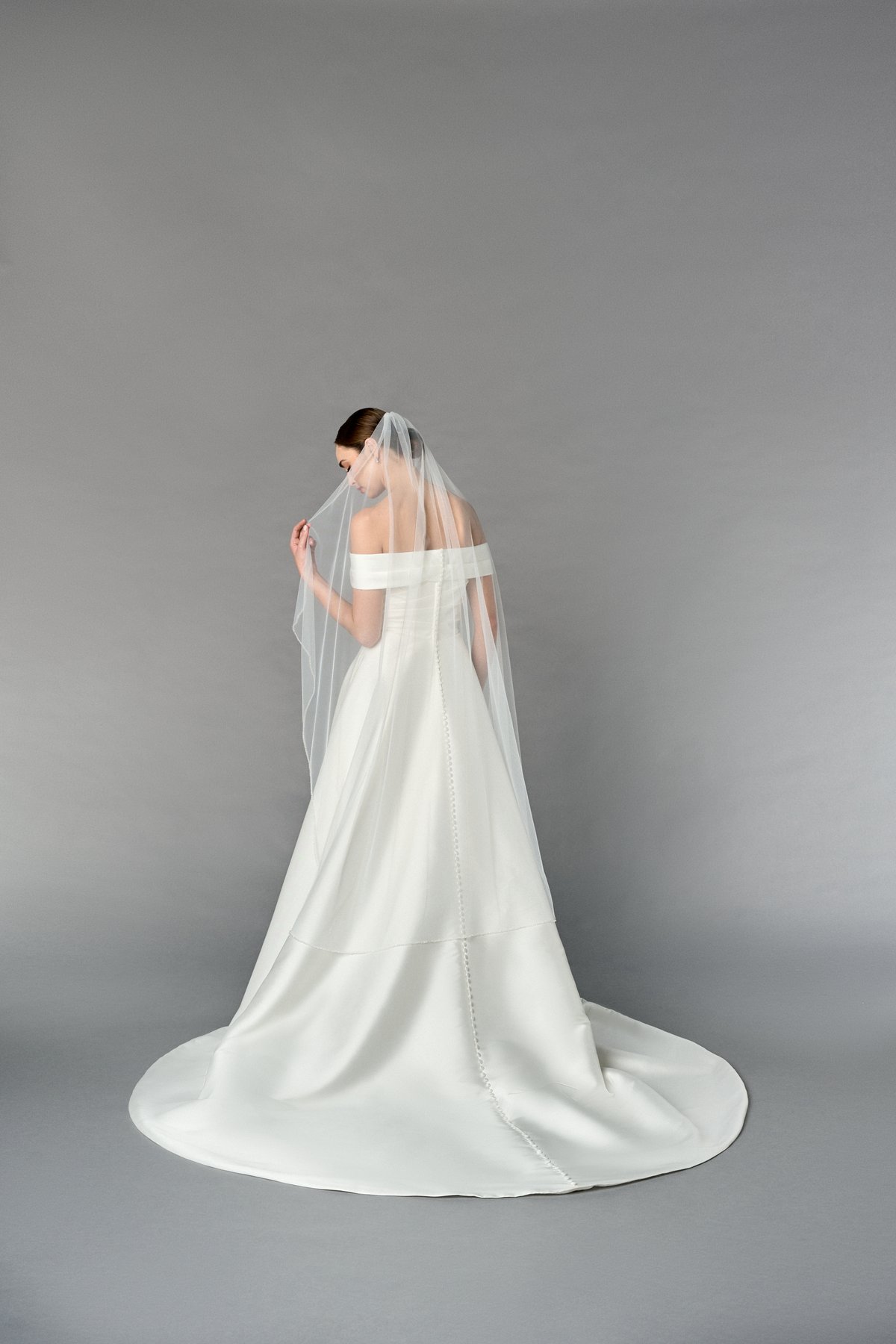 TG1106L060: Waltz Length Tulle Veil with Crystal Beaded Edge
