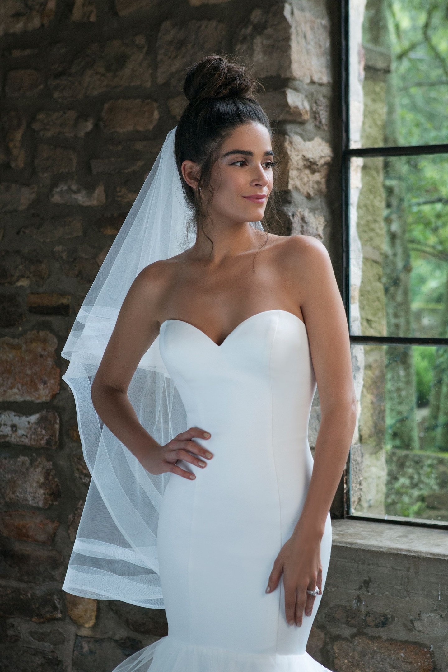 Sincerity Bridal Style 44047V Tulle and Horsehair Fingertip Length Veil