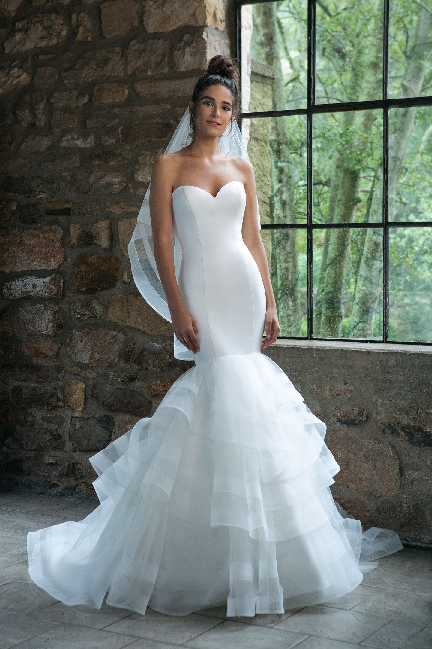 Sincerity Bridal Style 44047V Tulle and Horsehair Fingertip Length Veil