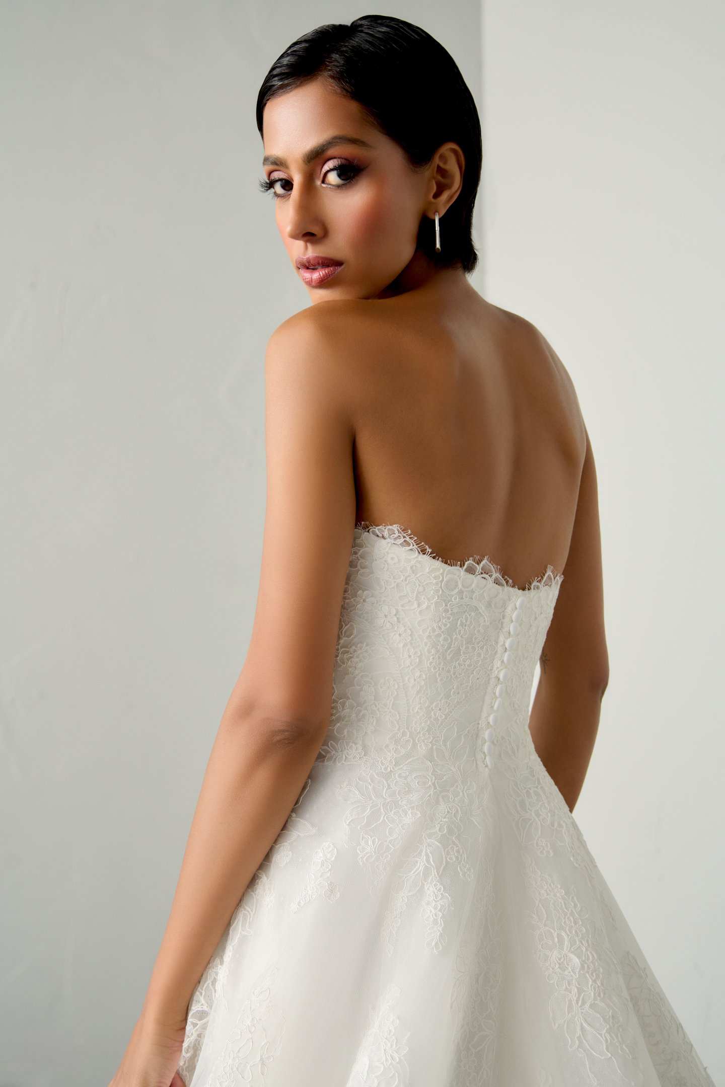 Justin Alexander Signature Style 99391 DRAVEN Matte Alençon Corded Lace A-Line with Scalloped Eyelash Detail