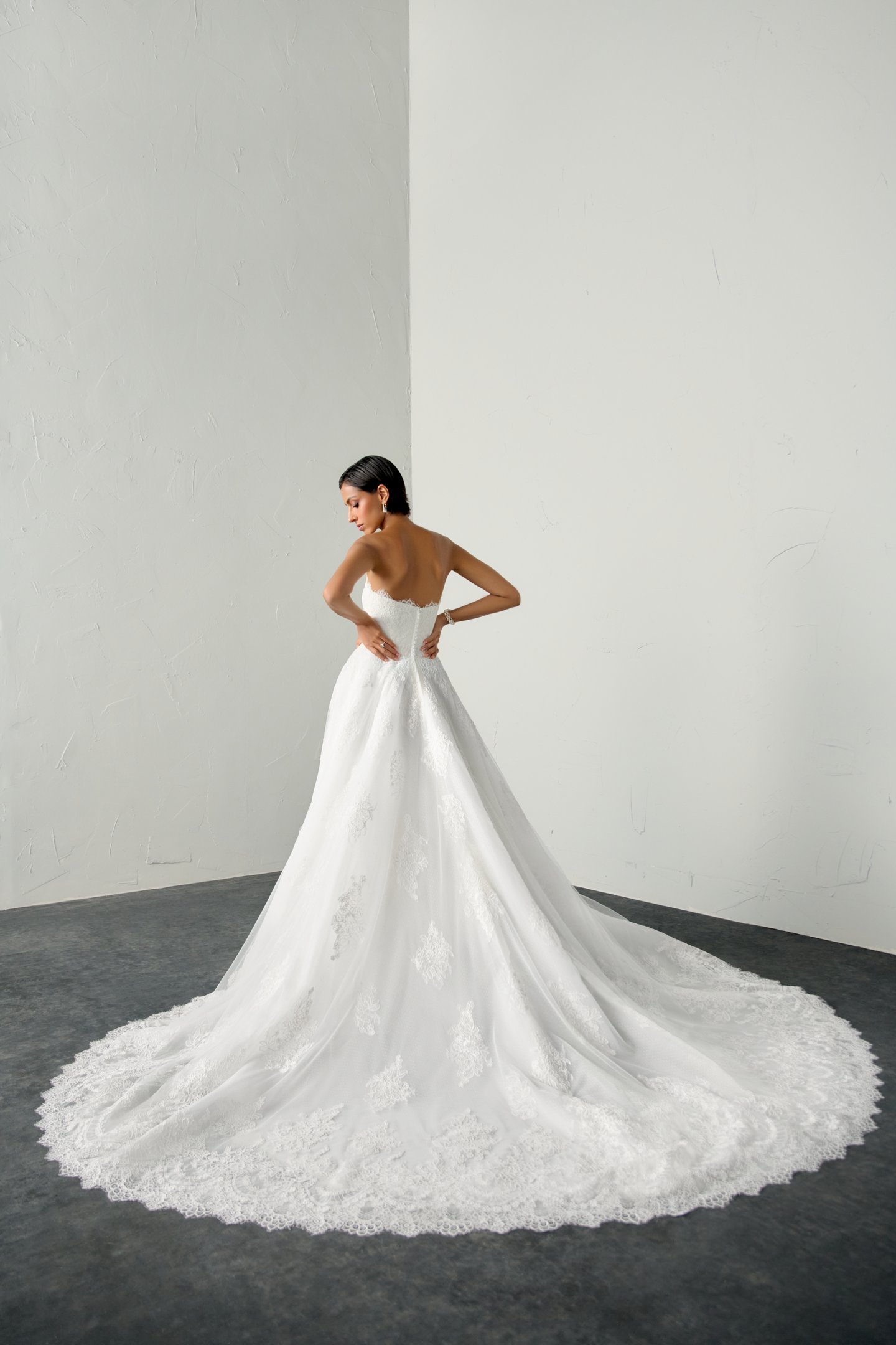 Justin Alexander Signature Style 99391 DRAVEN Matte Alençon Corded Lace A-Line with Scalloped Eyelash Detail