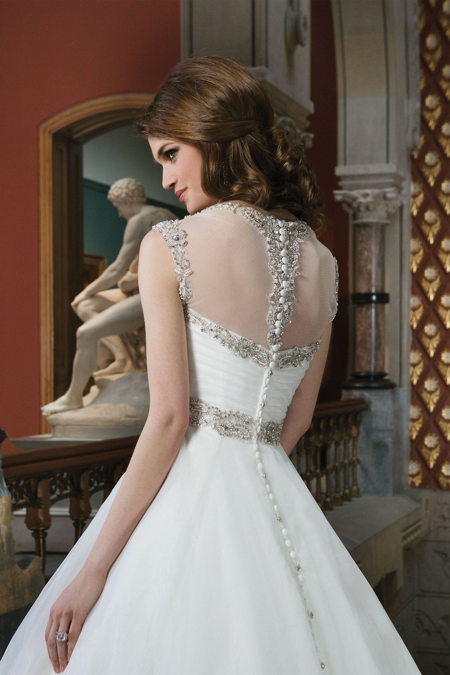 Justin Alexander Style 8718 Tulle ball gown featuring a Queen Anne neckline