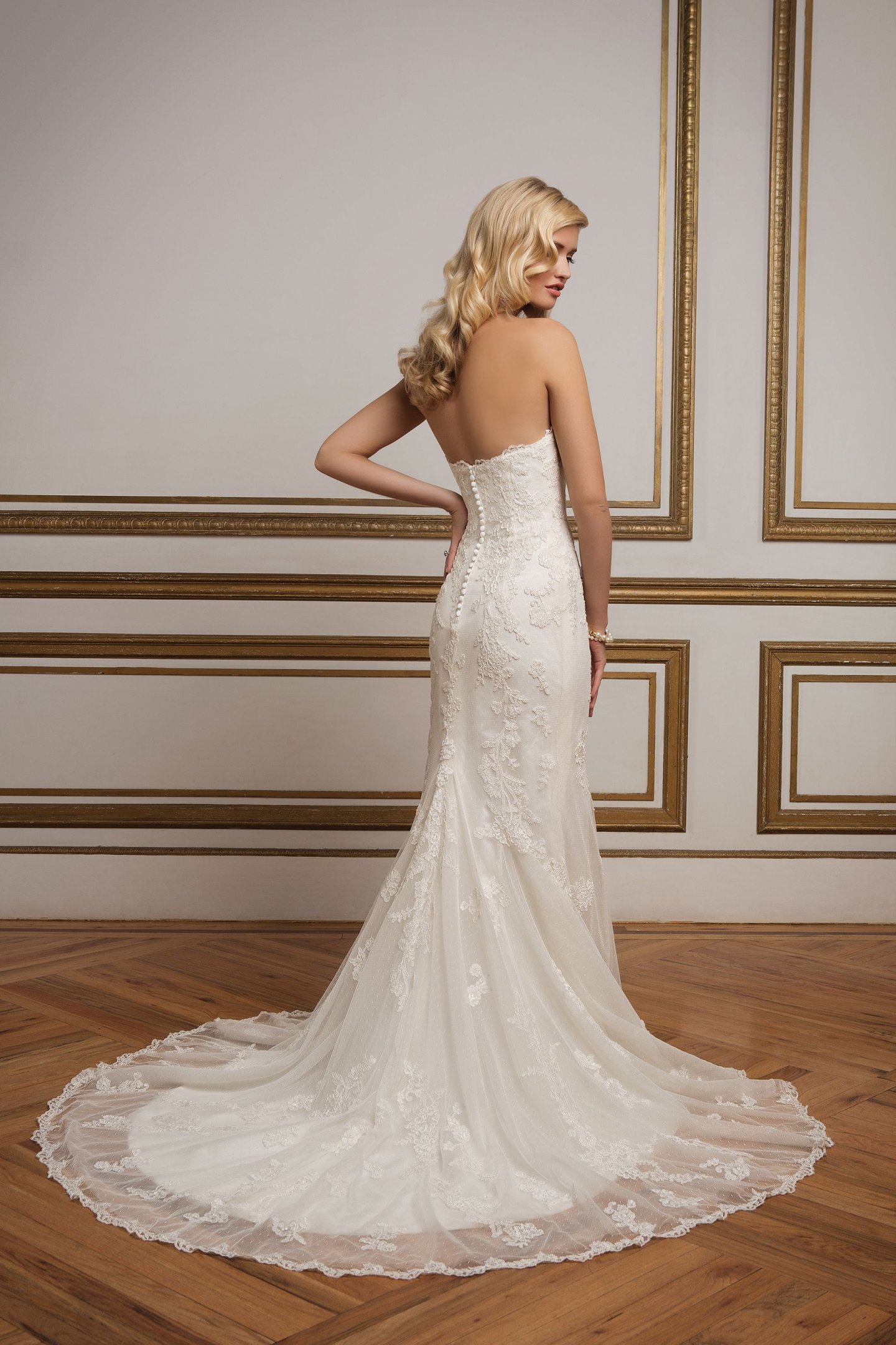 Justin Alexander Style 8830 Lace and Point D'Esprit Tulle Sweetheart Gown