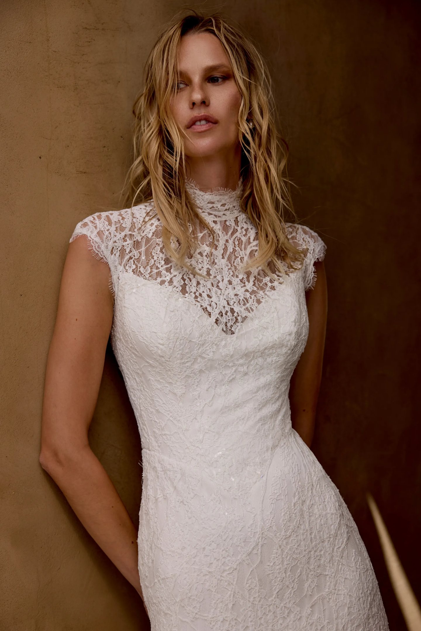Neckline High Wedding Dresses