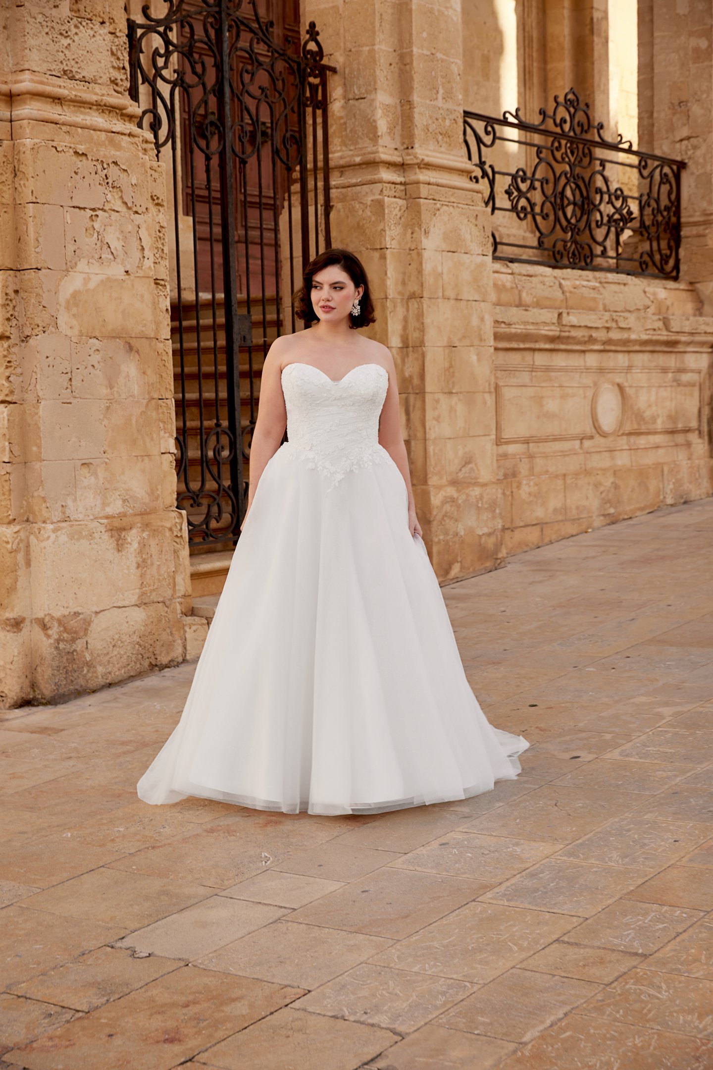 Sincerity Bridal Style 44591PS Plus Size Strapless Basque Waist Tulle Ball Gown with 3-D Beaded Lace
