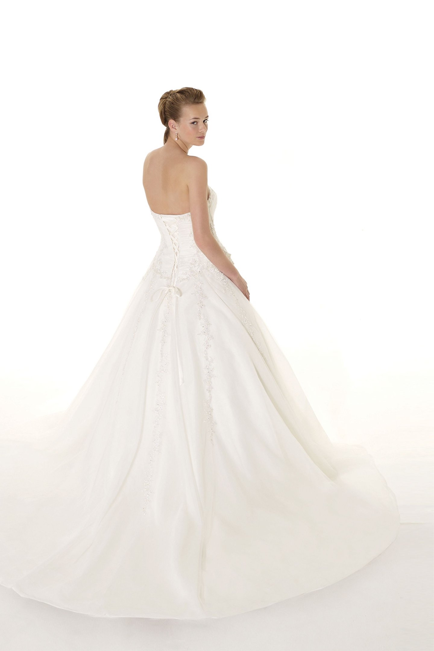 Sincerity Bridal Style 3339