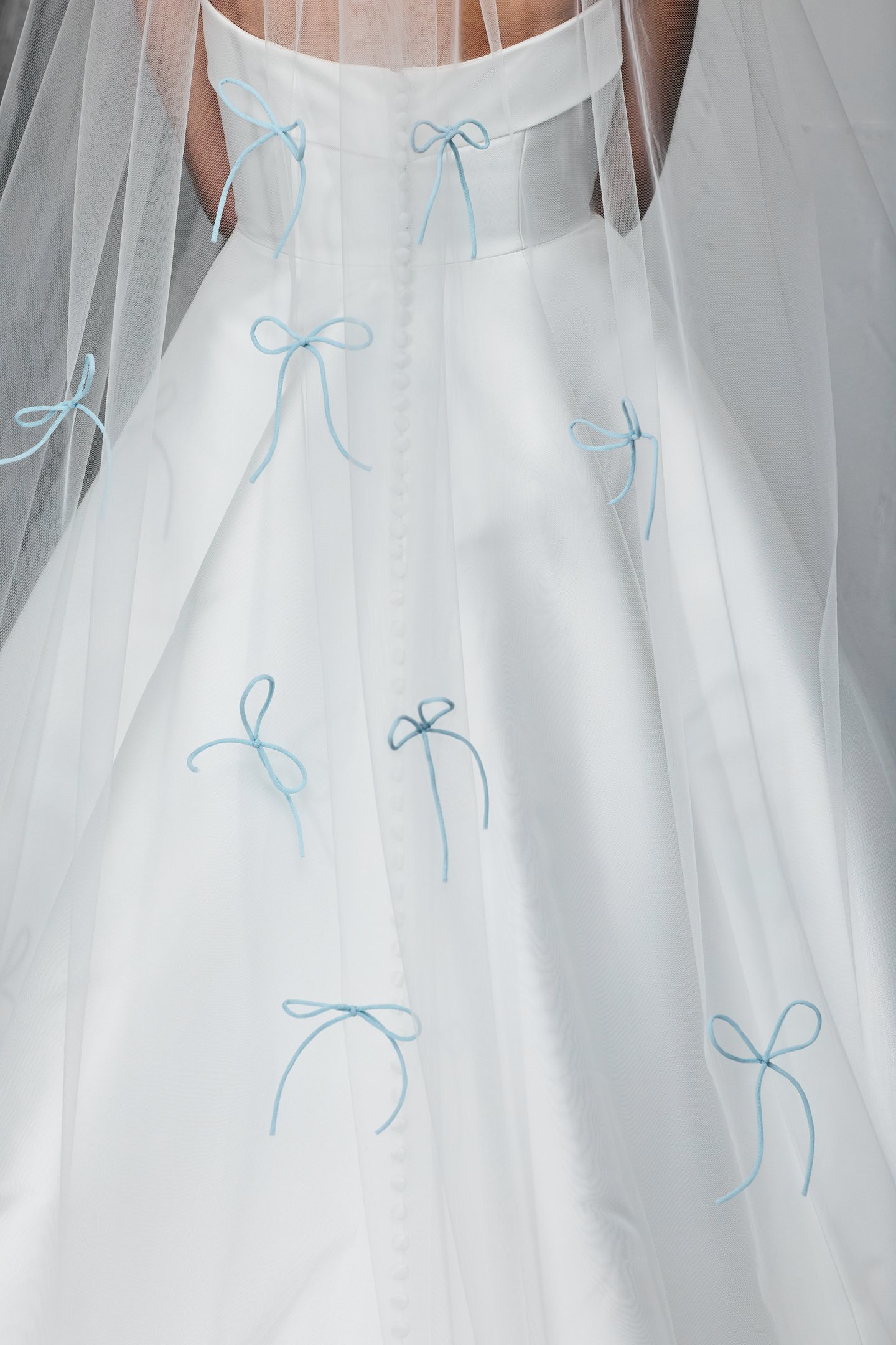 Thanks & Goodluck Style TG1125L110 Cathedral Length Tulle Veil with Rolled Tulle Bow Detailing