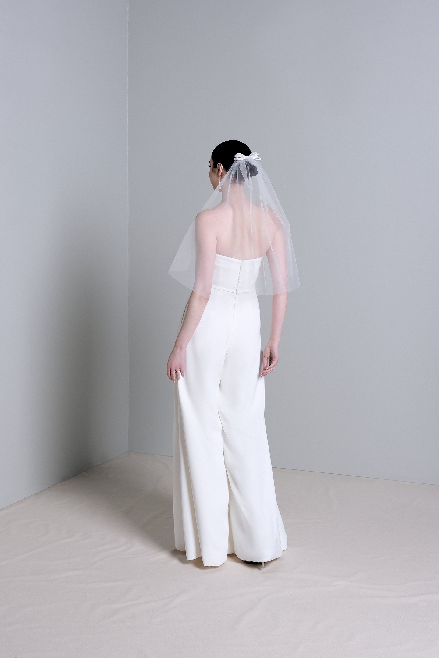 Thanks & Goodluck Style TG1065L025 Shoulder Length Veil with Satin Bow Detail