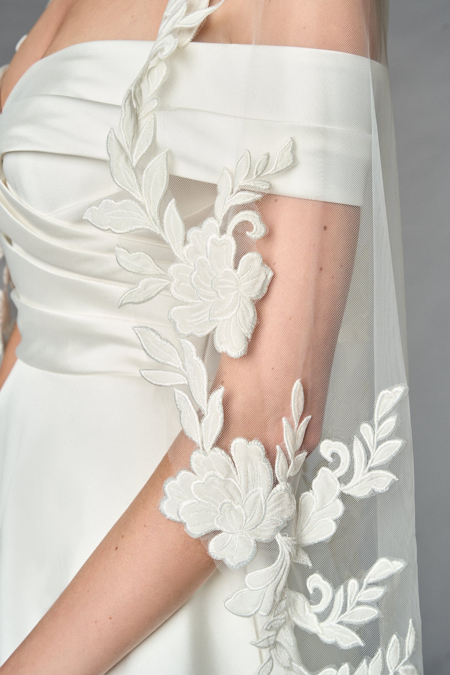 Thanks & Goodluck Style TG1111L037 Fingertip Length Tulle Veil with Black Velvet Lace Appliqués