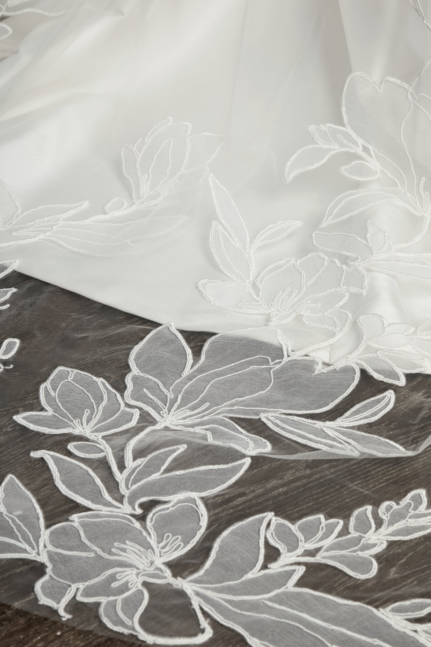 Thanks & Goodluck Style TG1164L120 Cathedral Length Tulle Veil with Soutache Embroidered Lace Appliqués