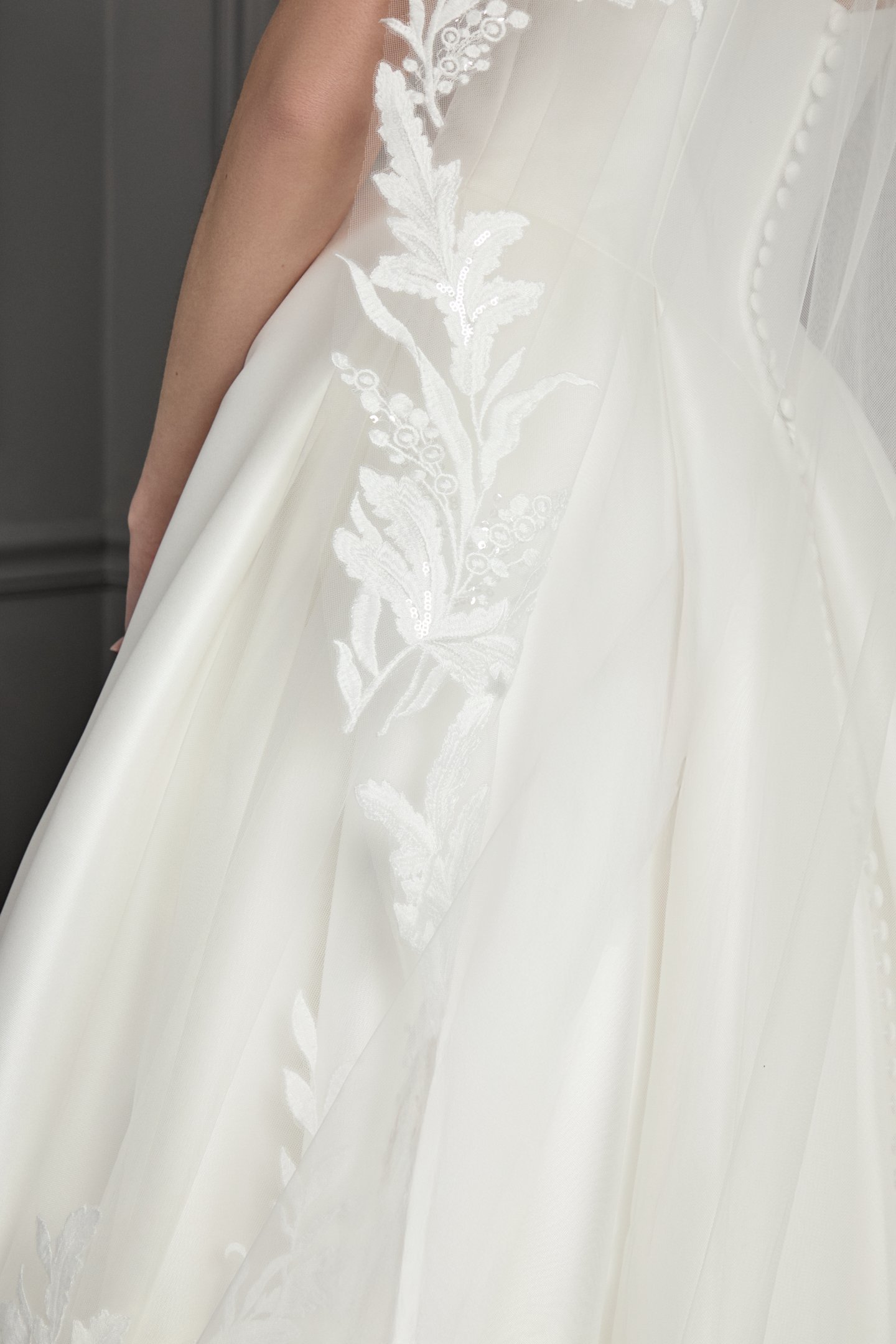 Thanks & Goodluck Style TG1166L140 Cathedral Length Tulle Veil with Embroidered Sequined Lace Appliqués Around Hem Edge
