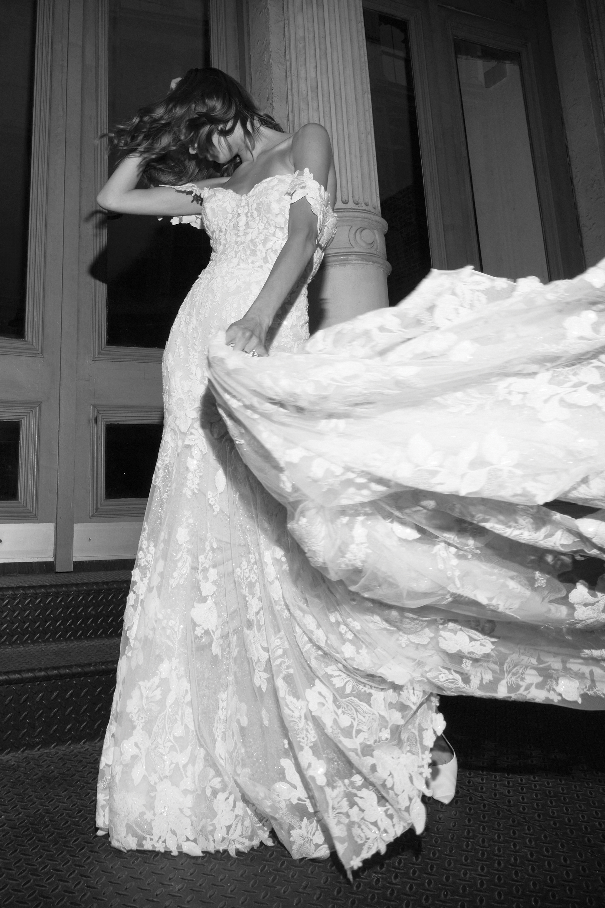 Justin Alexander Signature Style 99260 Taranto Lace Fit and Flare Wedding Gown with Detachable Straps