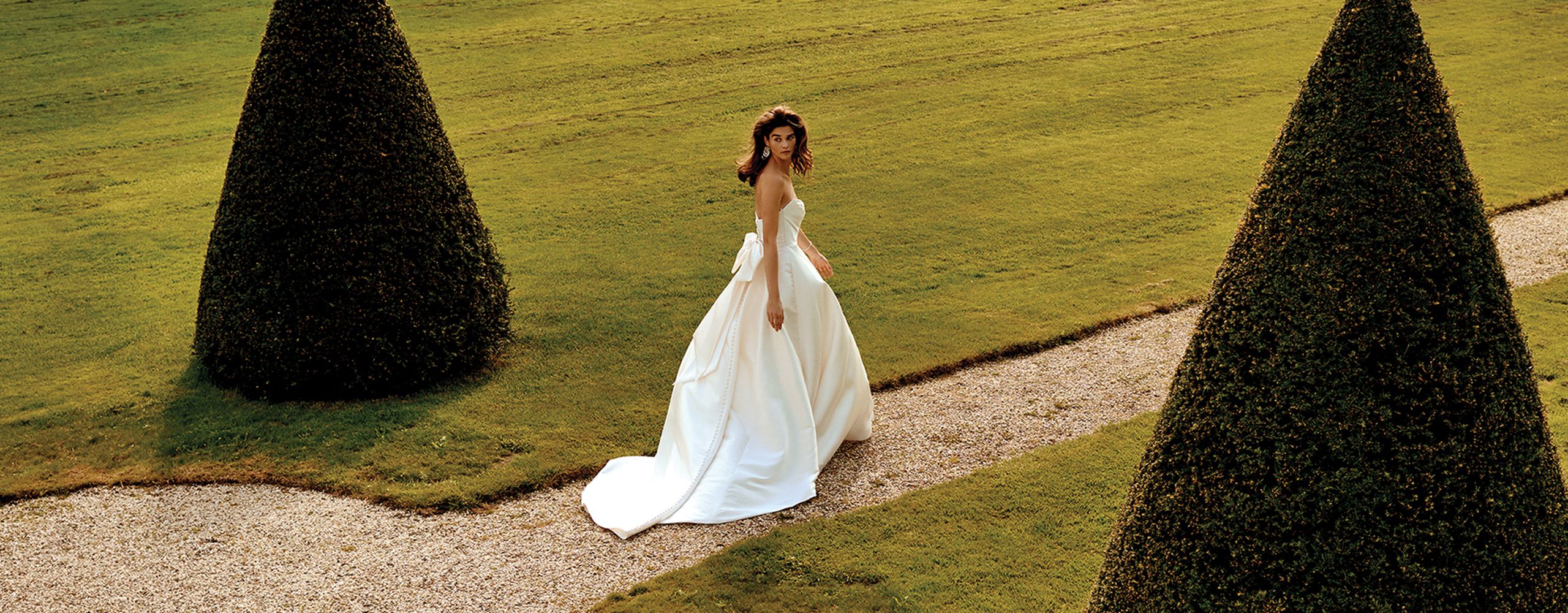 JAB_FW22_Retailer_LP_Header_88261_Estelle