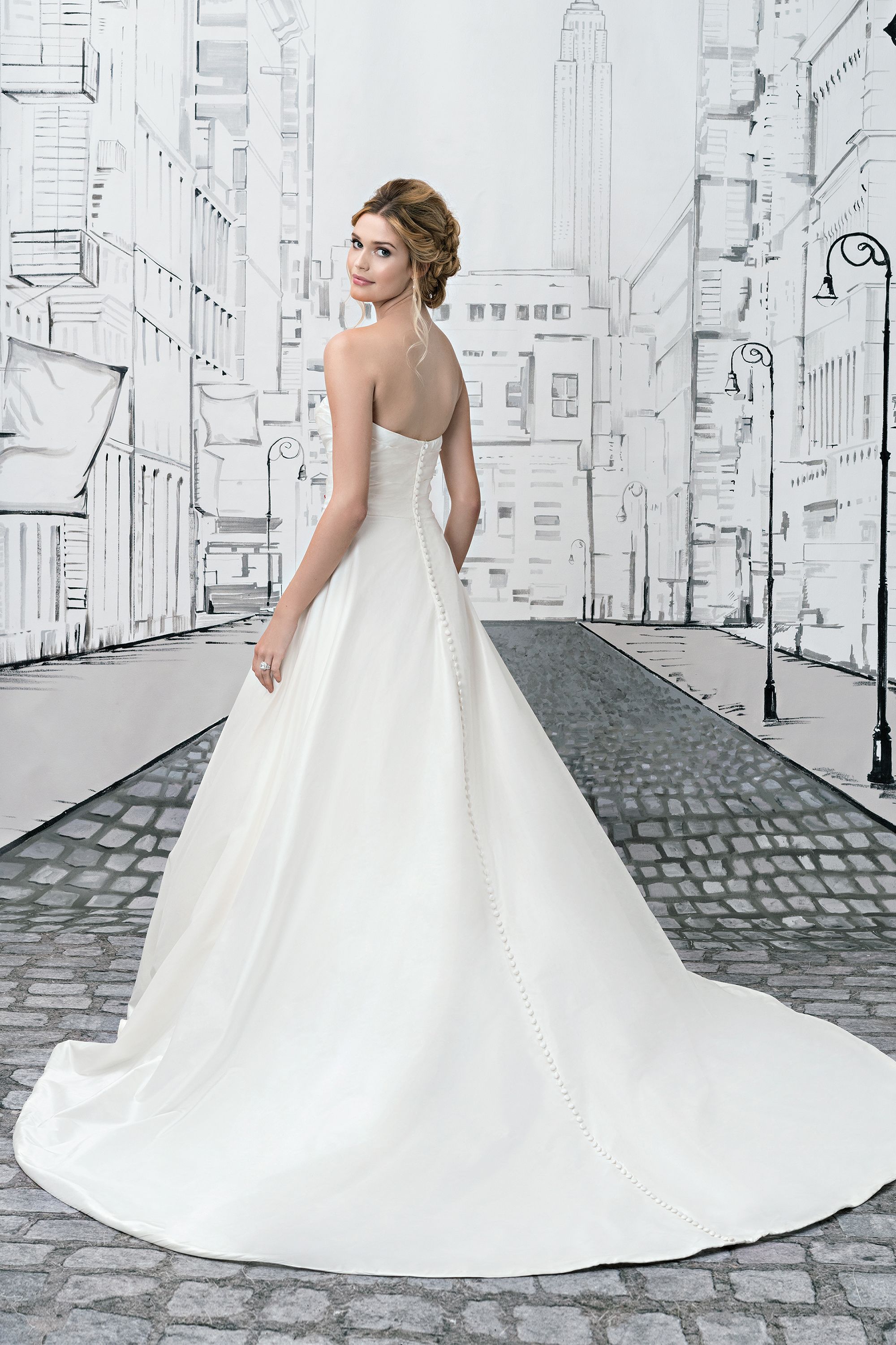 Justin Alexander Style 8635 Silk Dupion A-Line Dress with Sweetheart Neckline