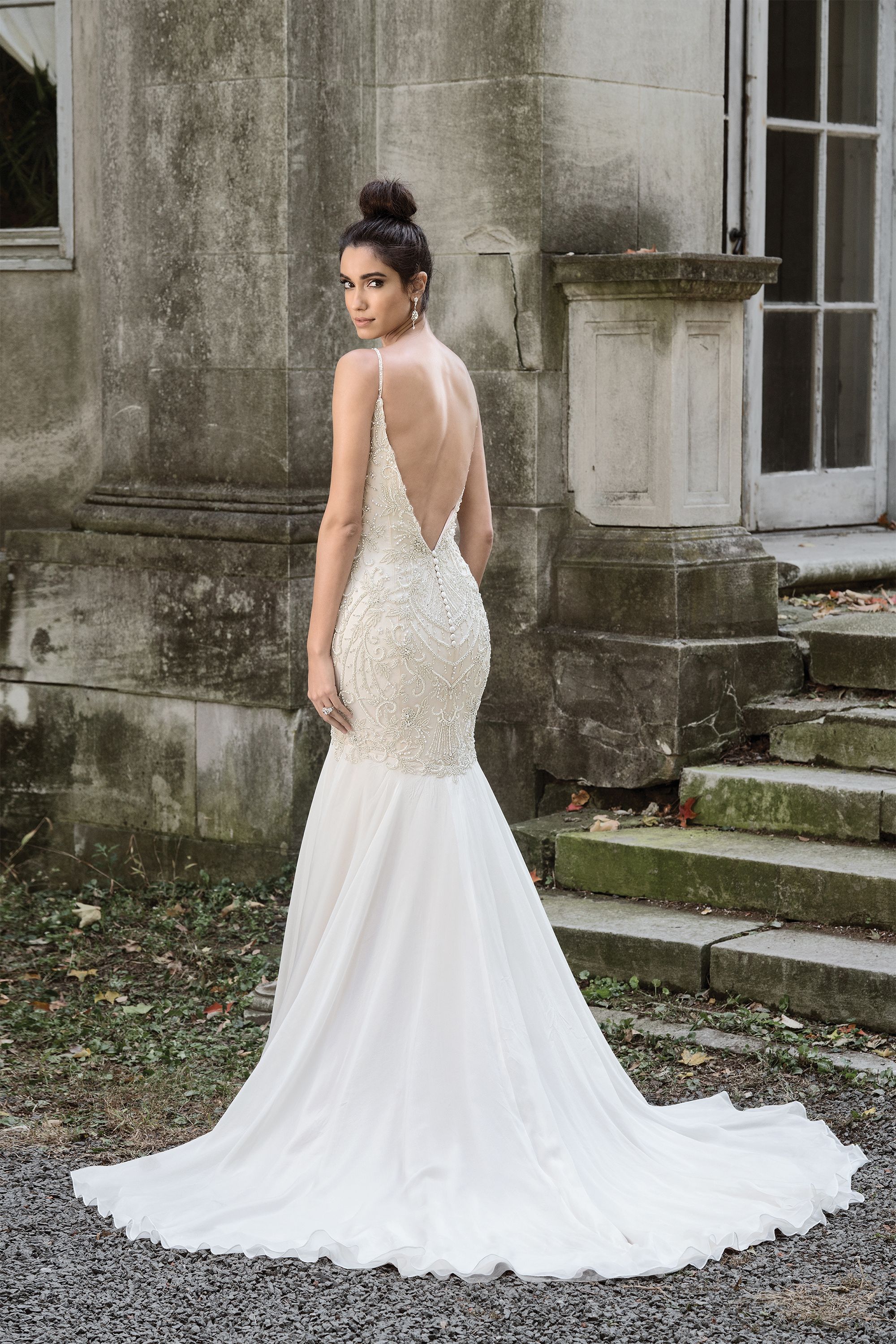 Justin Alexander Signature Style 9876 Plunging V-Neck Mermaid Gown