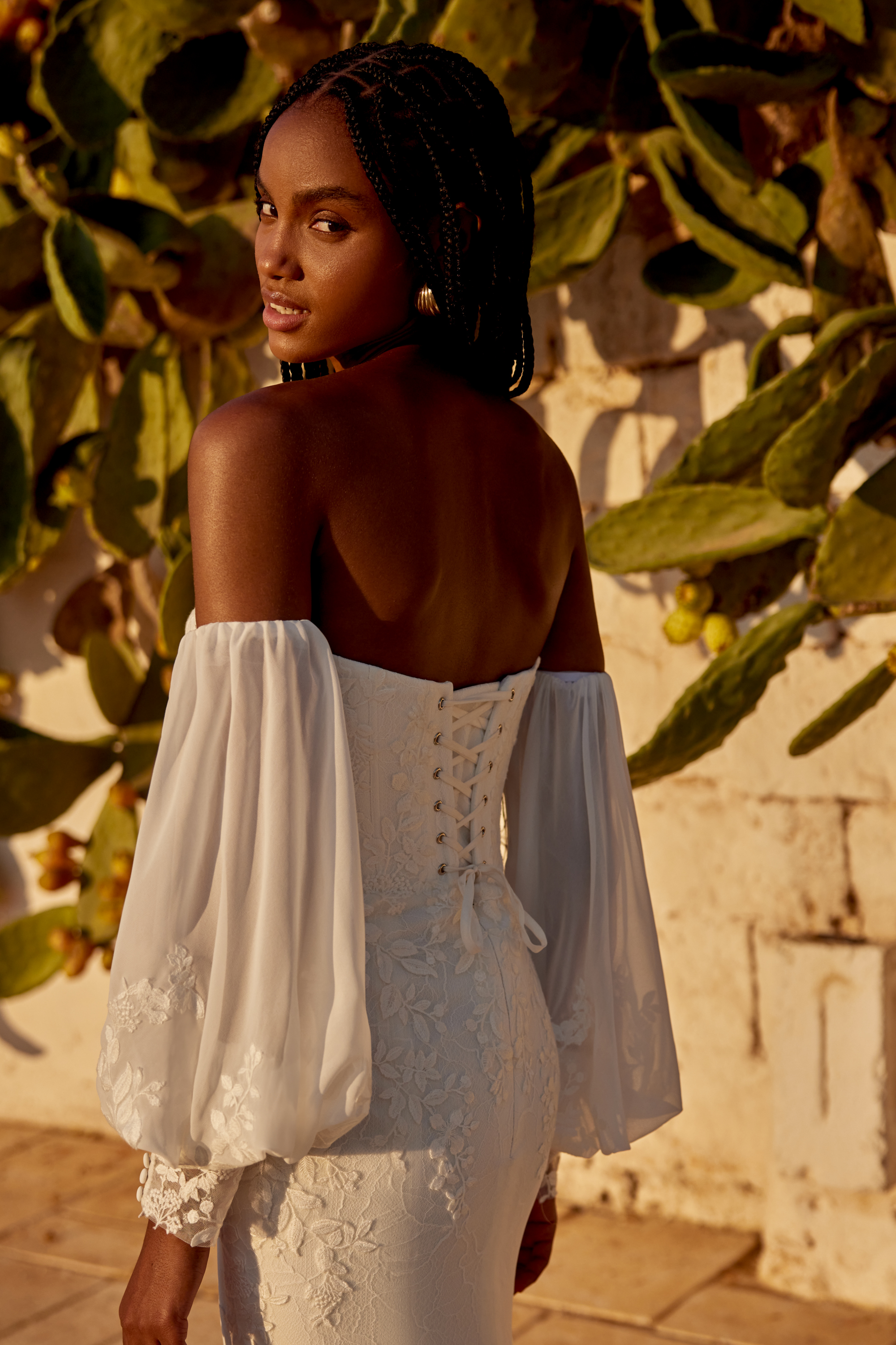 66274: Lace Dress with Plunging Neckline and Off The Shoulder