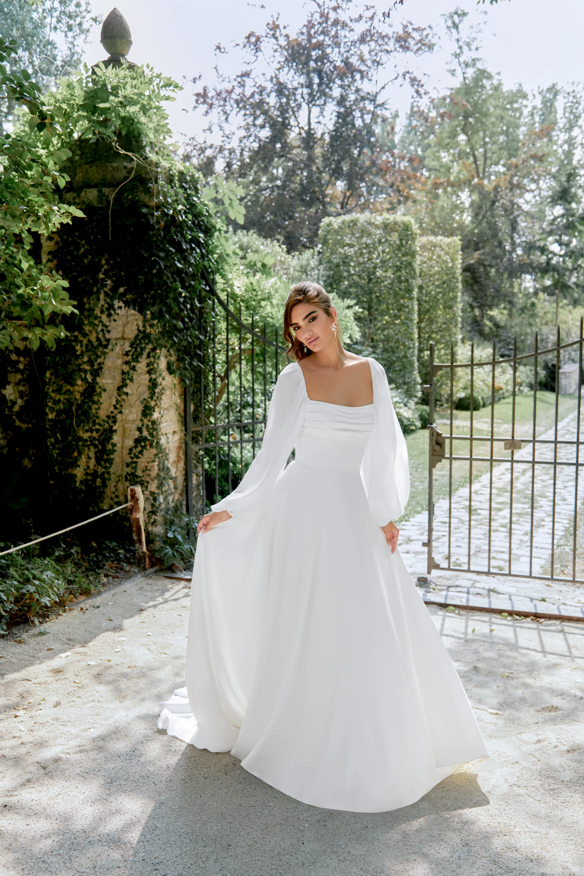 寬齋 44266: Sabrina Neckline Chiffon Gown with Three Quarter