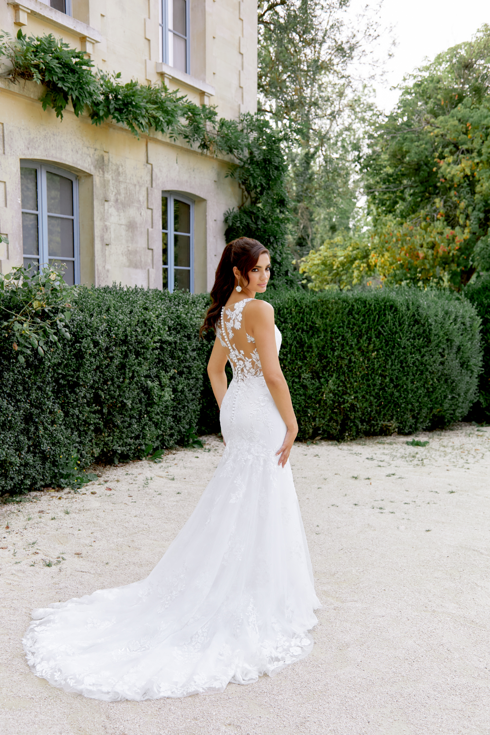 44516_FB_Sincerity-Bridal_1.jpg