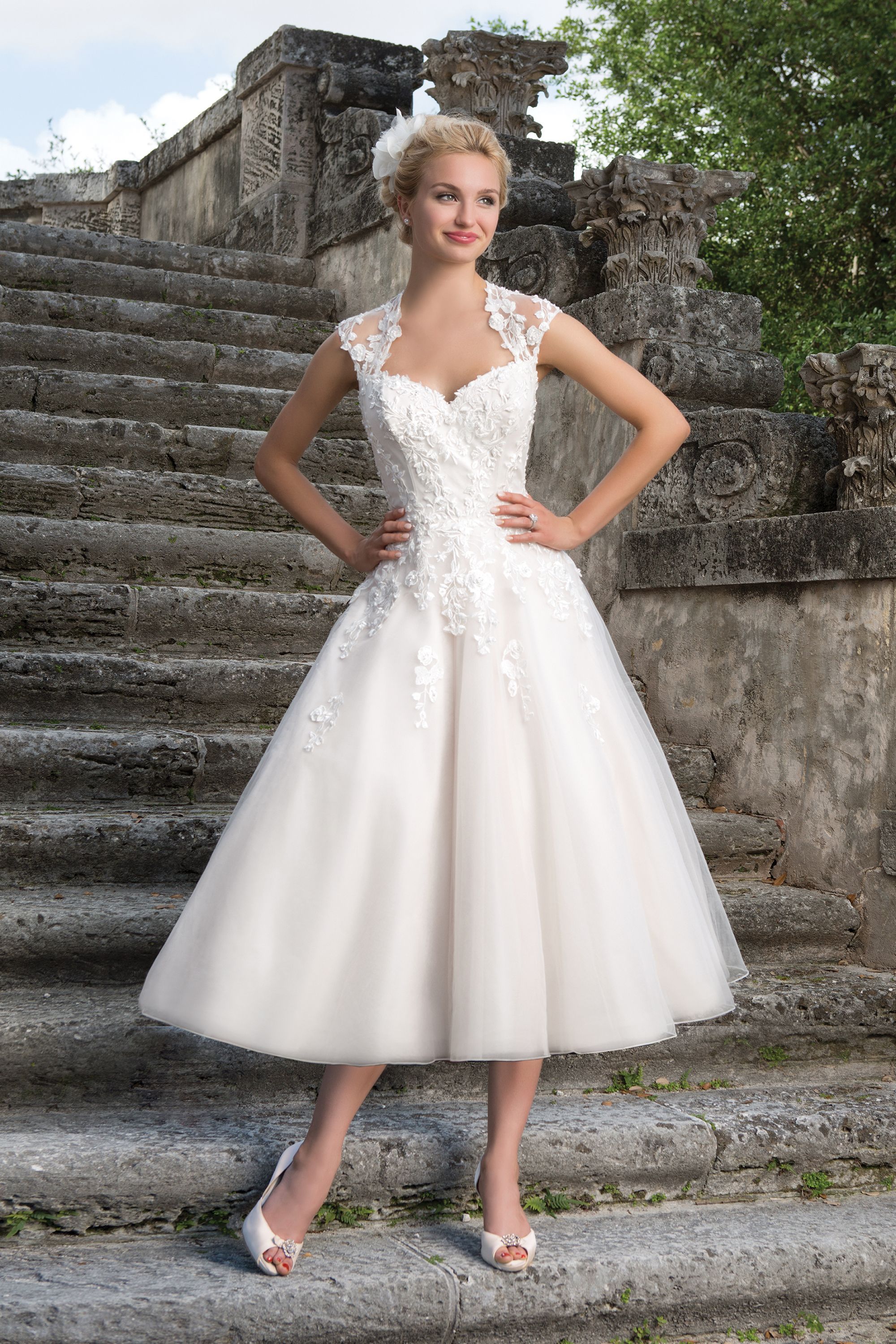 3875: 1950s-Inspired Tulle Tea Length Gown with Keyhole Back