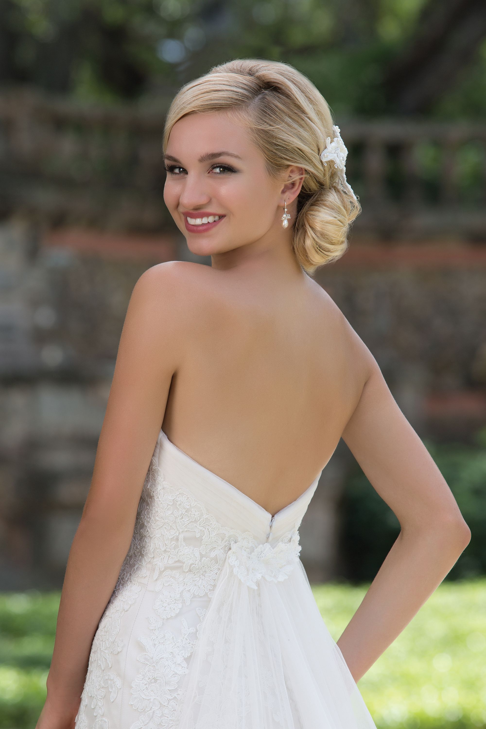 3876: Soft Tulle and Lace Gown with Detachable Train